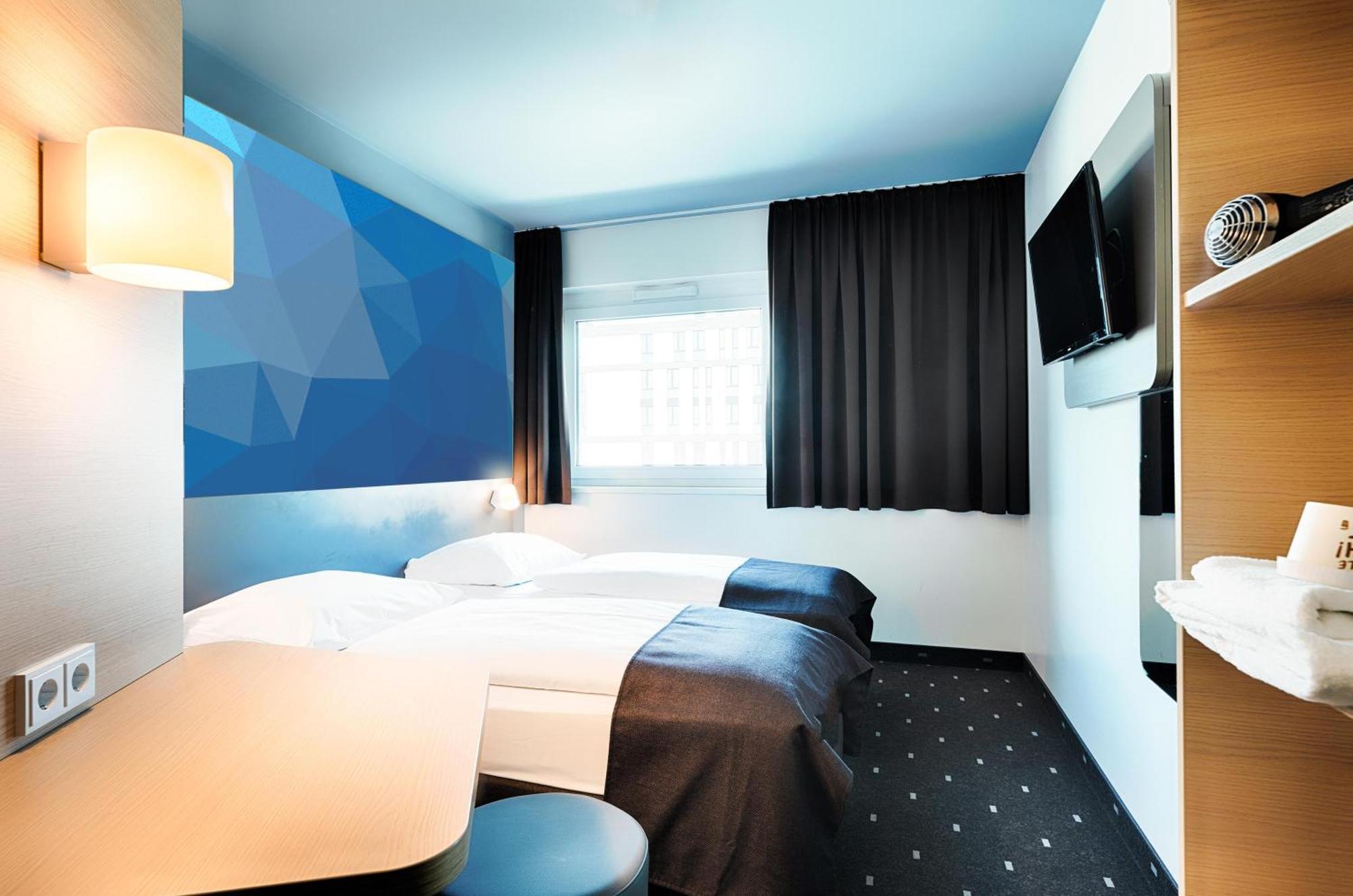 B&B Hotel Bruchsal-Karlsdorf Exterior photo
